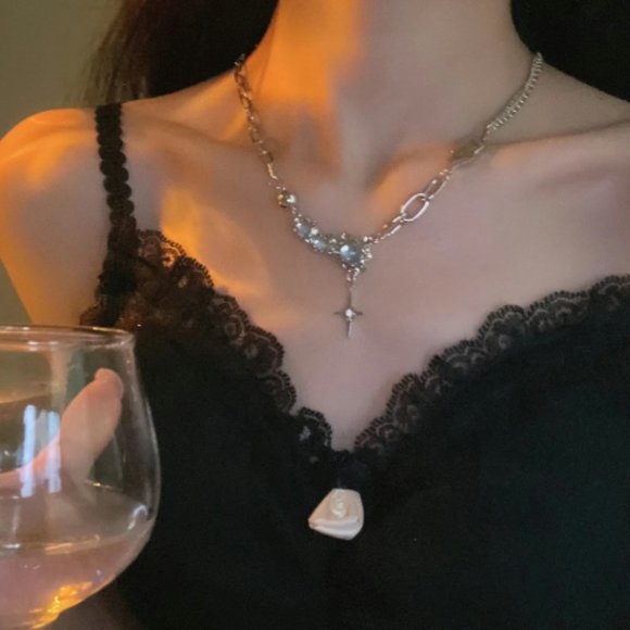 2022 women's new alloy collarbone chain fashion personality necklace - Picture 1 of 5
